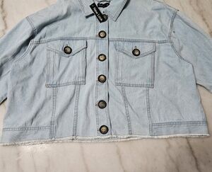 NWT Look Light Wash Blue Denim Jacket Distressed Button Down, Size 2X